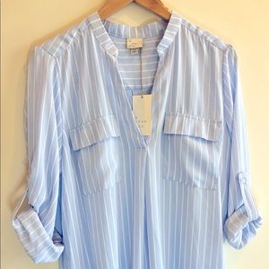 Blue blouse with roll sleeves.  Light blue with white stripes.  Size XL.  🫶🏼